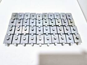 Sc007 Edsal Shelf Clips For Industrial Metal Shelving - Lot Of 40 Safety Clip