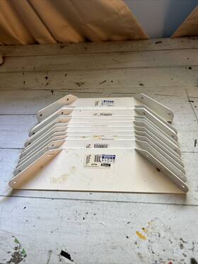 180ano10 Osullivan Retail Shelf Shelving Bracke Corner Lot Of 16 White Snug Trak 180ano10 Osullivan Retail Shelf Shelving Bracke Corner Lot Of 16 White Snug Trak