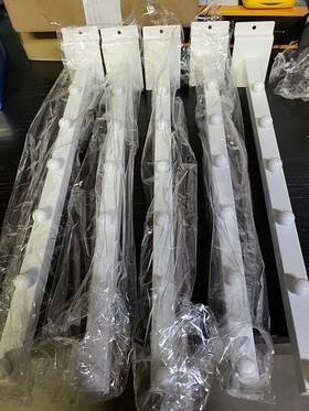 X003sx0w9l Qudain 5pc White 16 Inch 6-ball Slatwall Waterfall Displays - Retail
