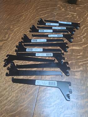 Unsure 070042437423 Lot Of 13 Made In Canada 8 Inch Black Adjustable Shelf Brackets From Home Depot Unsure 070042437423 Lot Of 13 Made In Canada 8 Inch Black Adjustable Shelf Brackets From Home Depot