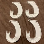Closetmaid White 5.75 Hang Rod Support 4 Pack New. Fixed Price $10.00.