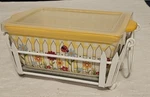 Temp-tations Gingham Gardens Baker 4 Pcs 5"X7", W/cover, Wire Bskt Glass Trivet. Fixed Price $18.99.