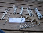 Not Complete 86 Pcs ( 7 Plastic Only ) Fastback Hooks ?? Peg Board. Fixed Price $48.40.